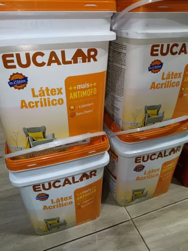 Tinta látex Branco fosco da Eucatex 18 litros