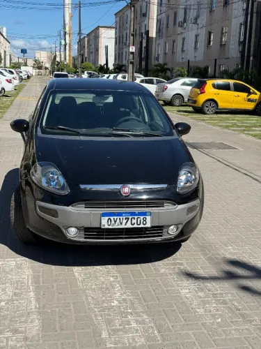 Fiat Punto Essence 1.6 Flex 16V 5P 2014