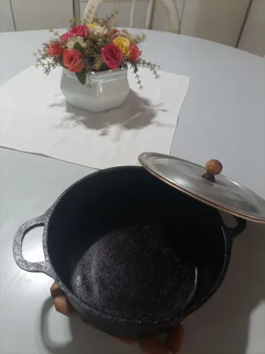 Panela de ferro fundido 2.4 litros