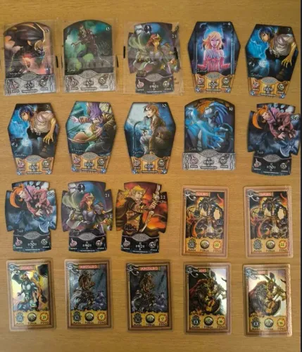 Cards vampiros e mythomania
