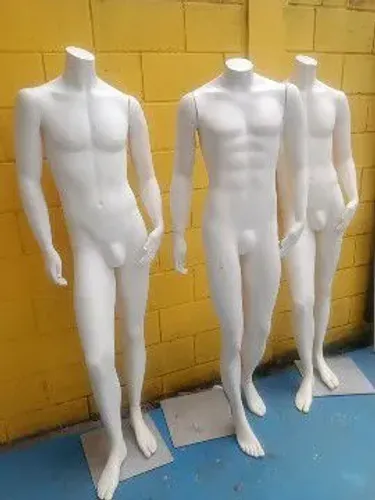 Manequins