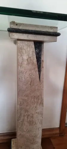 Aparador em mármore Travertino +Tampo Vidro