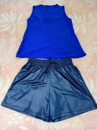 Conjunto Blusa & Bermuda Feminino