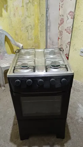 Vendo fogão 4 bocas funcionando perfeitamente 