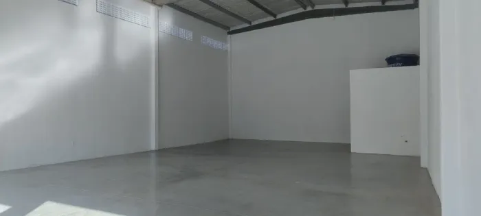 Vendo e Alugo Galpões na Parte Alta e Baixa de Maceio