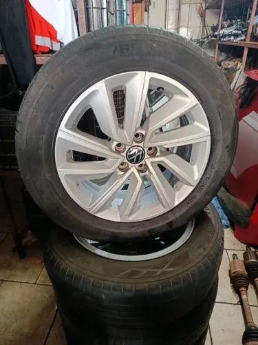 Jogo de rodas t cross aro 16