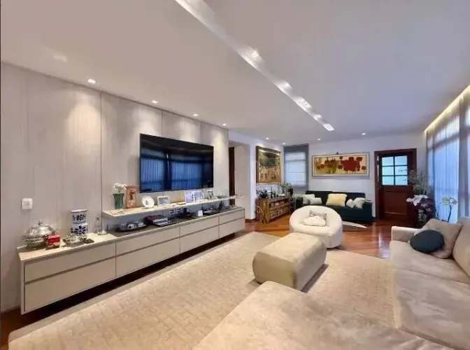 Apartamento à venda na Serra | 4 Quartos, 2 Suítes, 268m², 3 Vagas.
