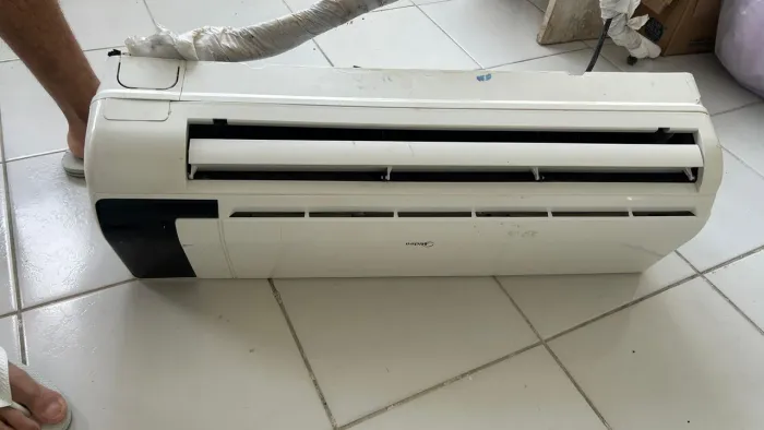 Ar condicionado Midea 7000 Btus usado, 300,00 