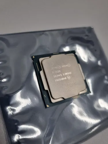 Intel Xeon E-2124