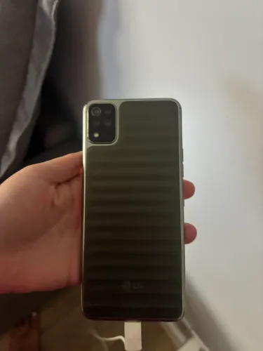  LG K52 