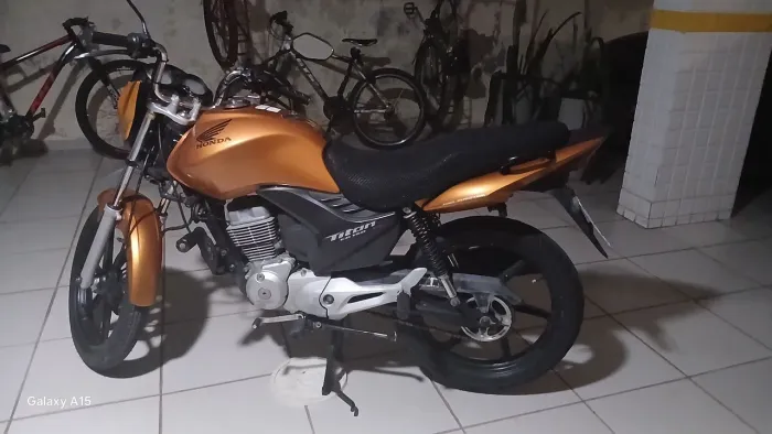 Kit novo, pneus bons 