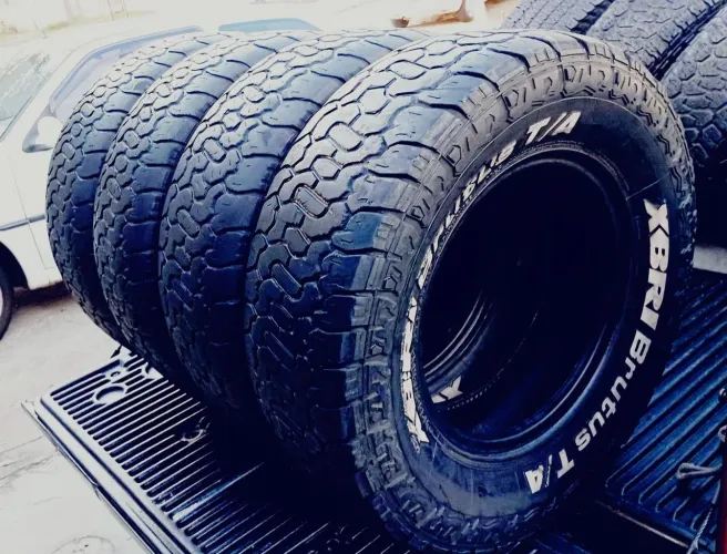 Pneu 265/70 aro 16 Xbri Brutus letras Brancas