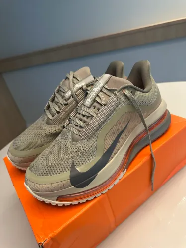 Nike Pegasus ZOOM AIR 