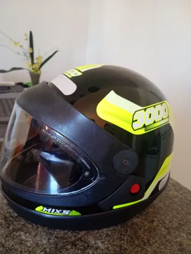 Vendo capacete novo
