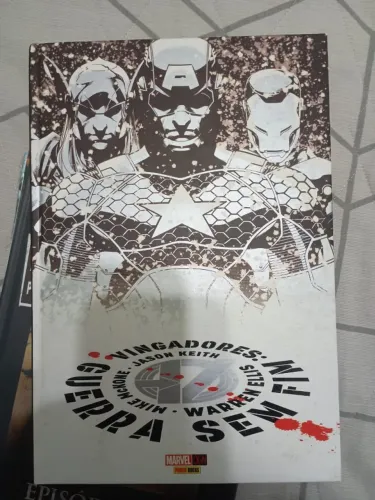 HQ Vingadores Guerra Sem Fim panini books marvel comics capa dura