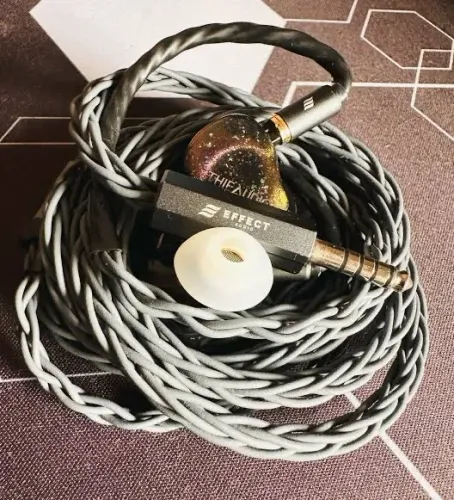 Cabo 4.4 2pin effect audio usado