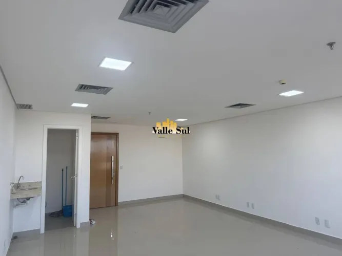 Ótima Sala Comercial Navarro Building