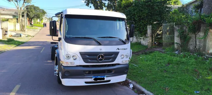 Mercedez Benz Accelo 1016 ano 2021