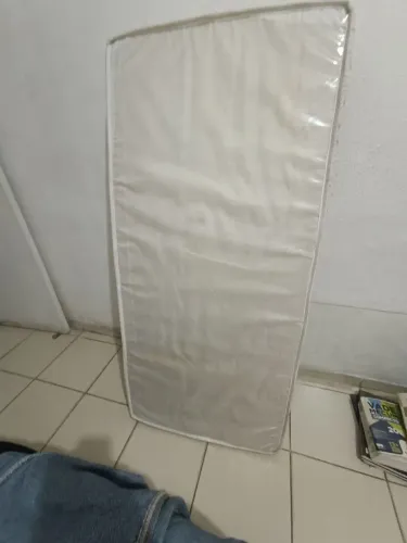 Vendo colchão impermeável para berço