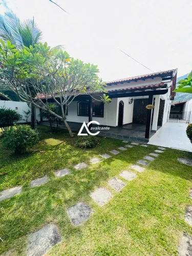 Ótima casa linear para venda ou locação no Anil em Jacarepaguá com 4 quartos sendo 01 suít