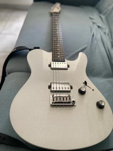 Guitarra Tagima grace 70