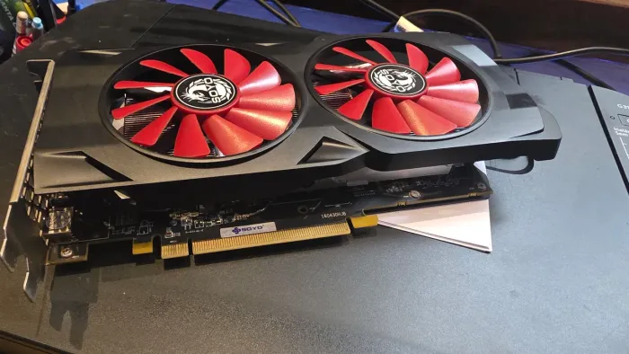 Placa de Vídeo AMD Radeon RX 580 8GB Soyo - Seminova