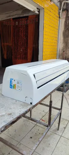 Ar condicionado 30.000 BTUs SEMI NOVA completo 4 metros tubo parcelo em 10 x