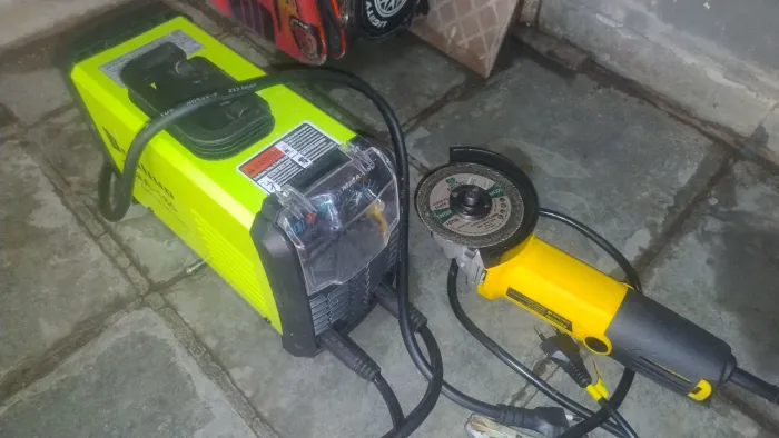 Vendo semi novo usei poucas vezes 110v  