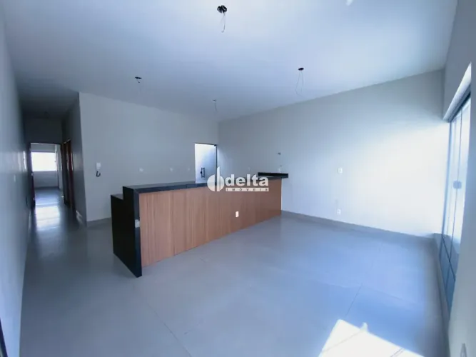 Casa residencial com 2 quartos sendo 1 suíte disponível para venda no bairro Jardim Brasíl
