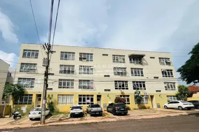Apartamento na região central.