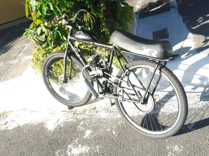 MOTORIZADA A Gasolina e Álcool 