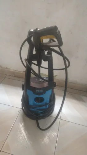 Vende-se um jato