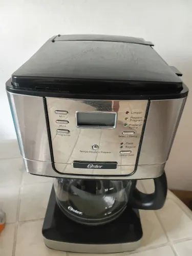 Cafeteira Oster Programável 220V ? Pouco Uso