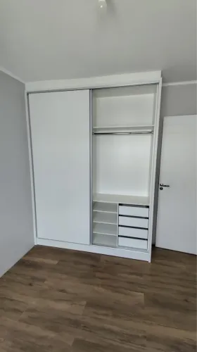 Roupeiro 1,90m de largura e em 100%MDF