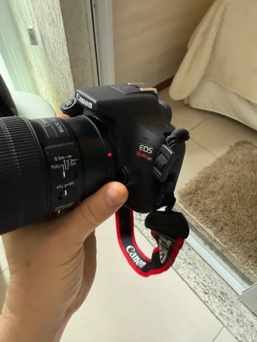 Canon Rebel EOS T7 Novíssima !