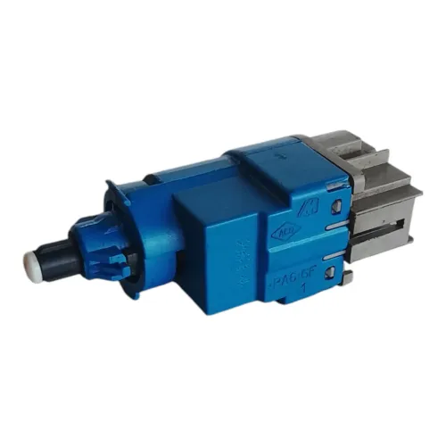 interruptor pedal embreagem Renault Logan 2016 2021