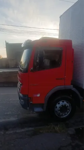 Mercedes 2425 Atego Baú Baixa Km