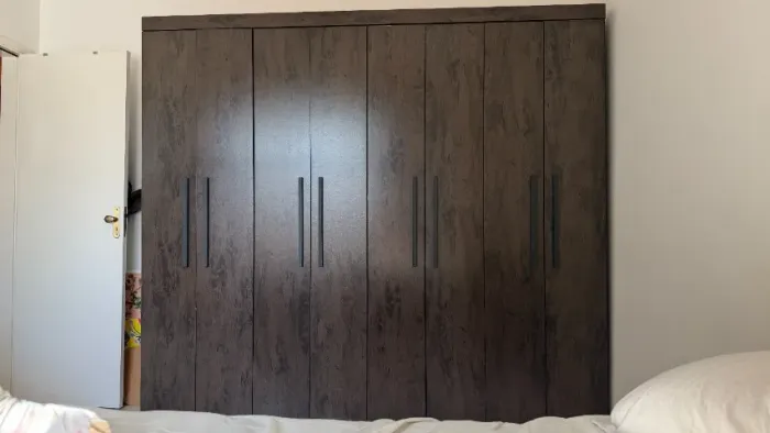 Guarda-Roupa Casal Grande 8 Portas Marrom (já Desmontado)