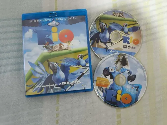 Blu-ray e DVD - Rio (2011)