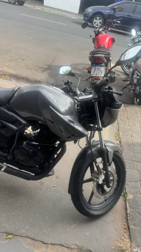 Vendo apache 150 modelo 2010