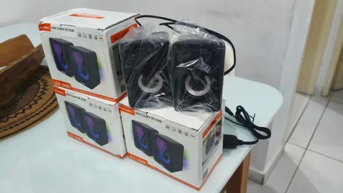 Caixa de som PC Gamer com RGB