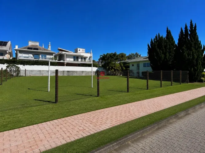 Terreno pronto para construir em Jurerê - Florianópolis/SC.
