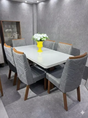Mesa de seis cadeiras 