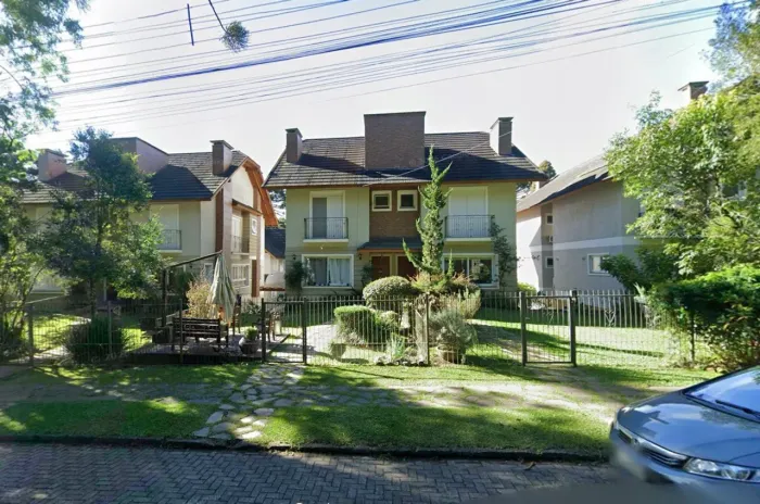 Casa para Venda em Canela, Suzana, 3 dormitórios, 3 suítes, 4 banheiros, 1 vaga
