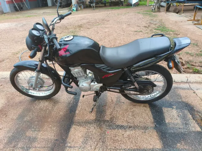 Honda fan 125 KS preta 2012