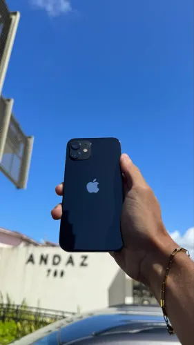iPhone 12 ? 64gb