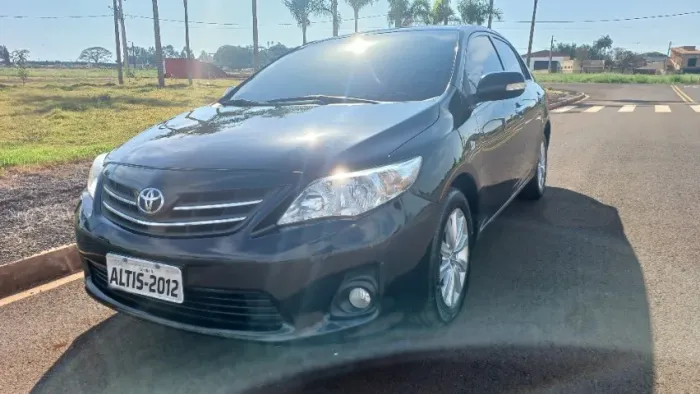 Toyota Corolla Altis 2.0 Flex 16V Aut. 2012