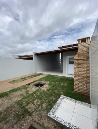 VENDO CASA NO JARDIM TURU. RY