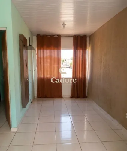 Casa à venda no Residencial Pequis com 2/4 e garagem para 02 carros
