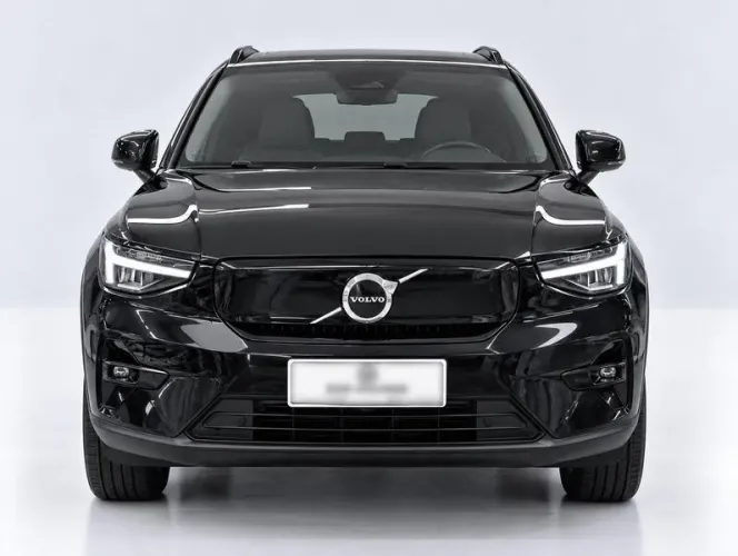 Volvo XC40 Recharge Plus (elétrico) 2024